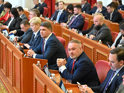 15-е заседание ЗС РО: В 2025 году предусмотрено строительство и реконструкция 12 крупных дорог в Ростовской области