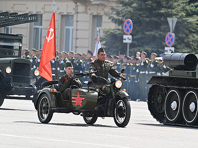 Изображение новости В Ростове-на-Дону состоялся военный парад, посвященный 80-летию Победы в Великой Отечественной войне №49