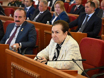 23-е заседание ЗС РО: Зинаида Неярохина избрана председателем комитета по регламентным вопросам и депутатской этике