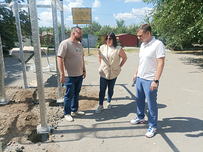 Ирина Жукова поддержала создание спортивной площадки ГТО в Шахтах в рамках губернаторского проекта «Сделаем вместе!»