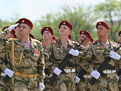 Изображение новости В Ростове-на-Дону состоялся военный парад, посвященный 80-летию Победы в Великой Отечественной войне №40
