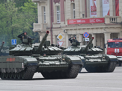 Изображение новости В Ростове-на-Дону состоялся военный парад, посвященный 80-летию Победы в Великой Отечественной войне №57