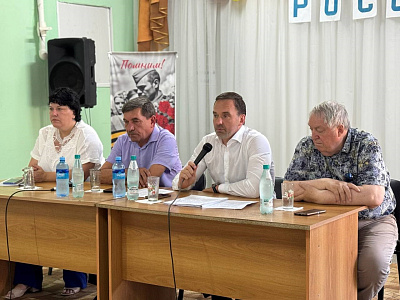 Александр Ремета: «В этом году продолжится работа по обновлению кухонного оборудования в школах Семикаракорского района»