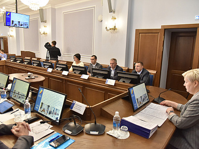 Изображение новости Круглый стол «Социальное партнерство в сфере труда: настоящее и будущее» №4