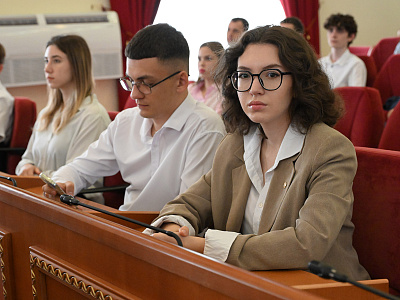 Изображение новости Заседание дискуссионной площадки на тему «Безопасность молодежи в цифровом мире» №14