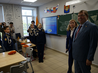 Изображение новости Выездное заседание фракции «Единая Россия» в Законодательном Собрании Ростовской области №27