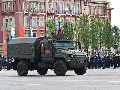 Изображение новости В Ростове-на-Дону состоялся военный парад, посвященный 80-летию Победы в Великой Отечественной войне №60