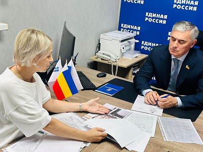 Ашот Хбликян провел личный прием граждан по вопросам ЖКХ
