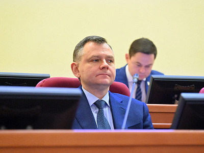 15-е заседание ЗС РО: Юрий Слюсарь поблагодарил депутатов донского парламента за совместную работу над проектом бюджета 
