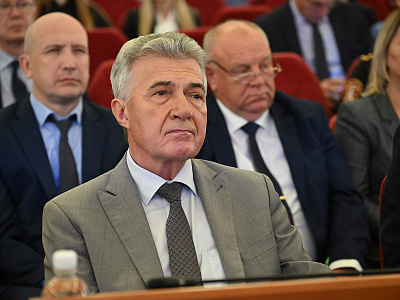 23-е заседание ЗС РО: Вячеслав Кущев стал Почетным гражданином Ростовской области