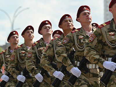 Изображение новости В Ростове-на-Дону состоялся военный парад, посвященный 80-летию Победы в Великой Отечественной войне №41